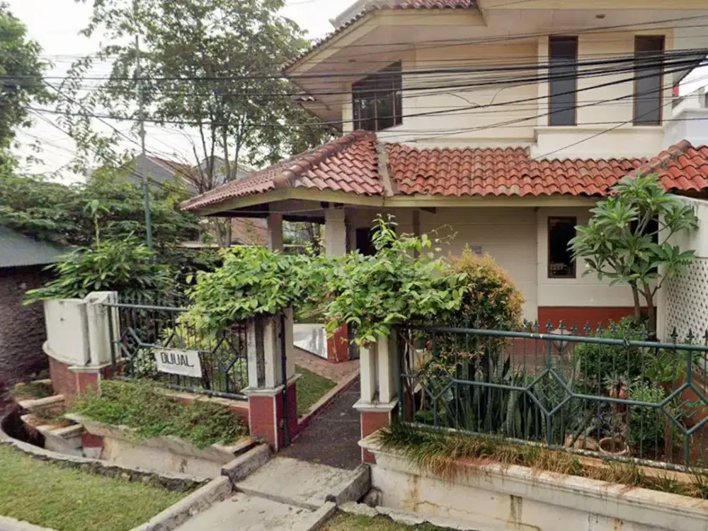 LELANG RUMAH HOOK MEWAH! Bangunan 2 Lantai Asri di Komplek Bank Niaga, Pejaten Barat, Jaksel