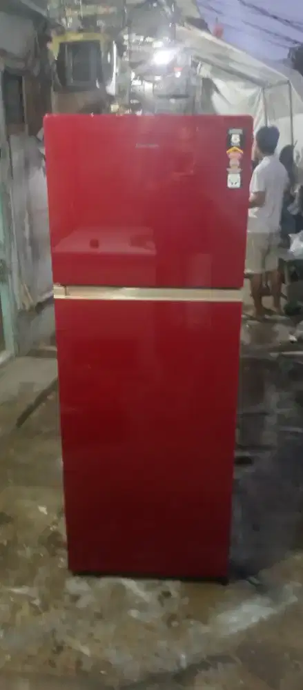 Kulkas Polytron 2 pintu