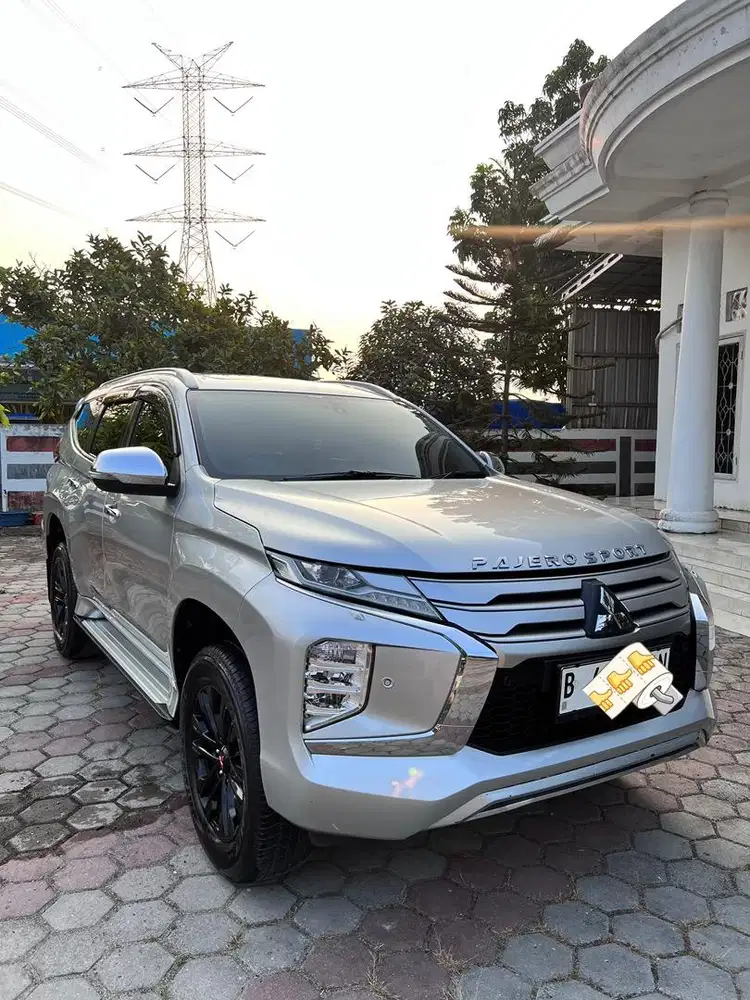 Pajero 2022 silver