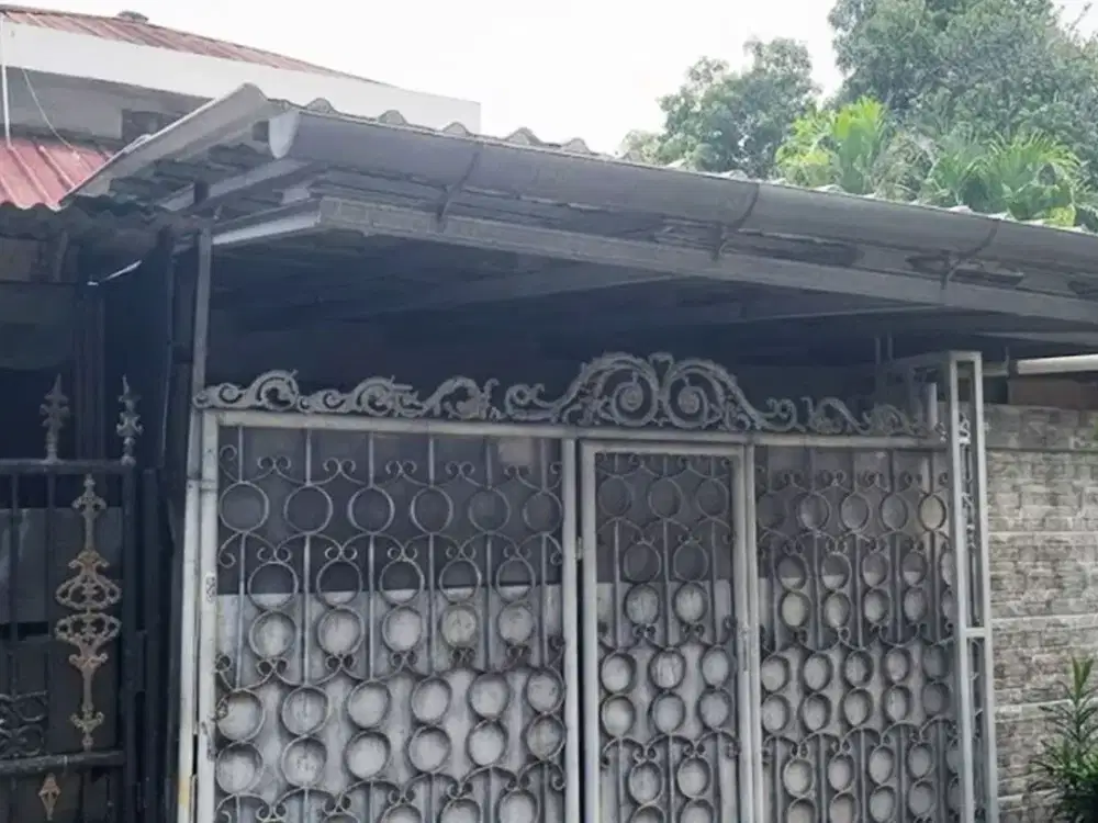 LELANG MURAH JAKBAR! Rumah Strategis Komplek Taman Mutiara, Wijaya Kusuma