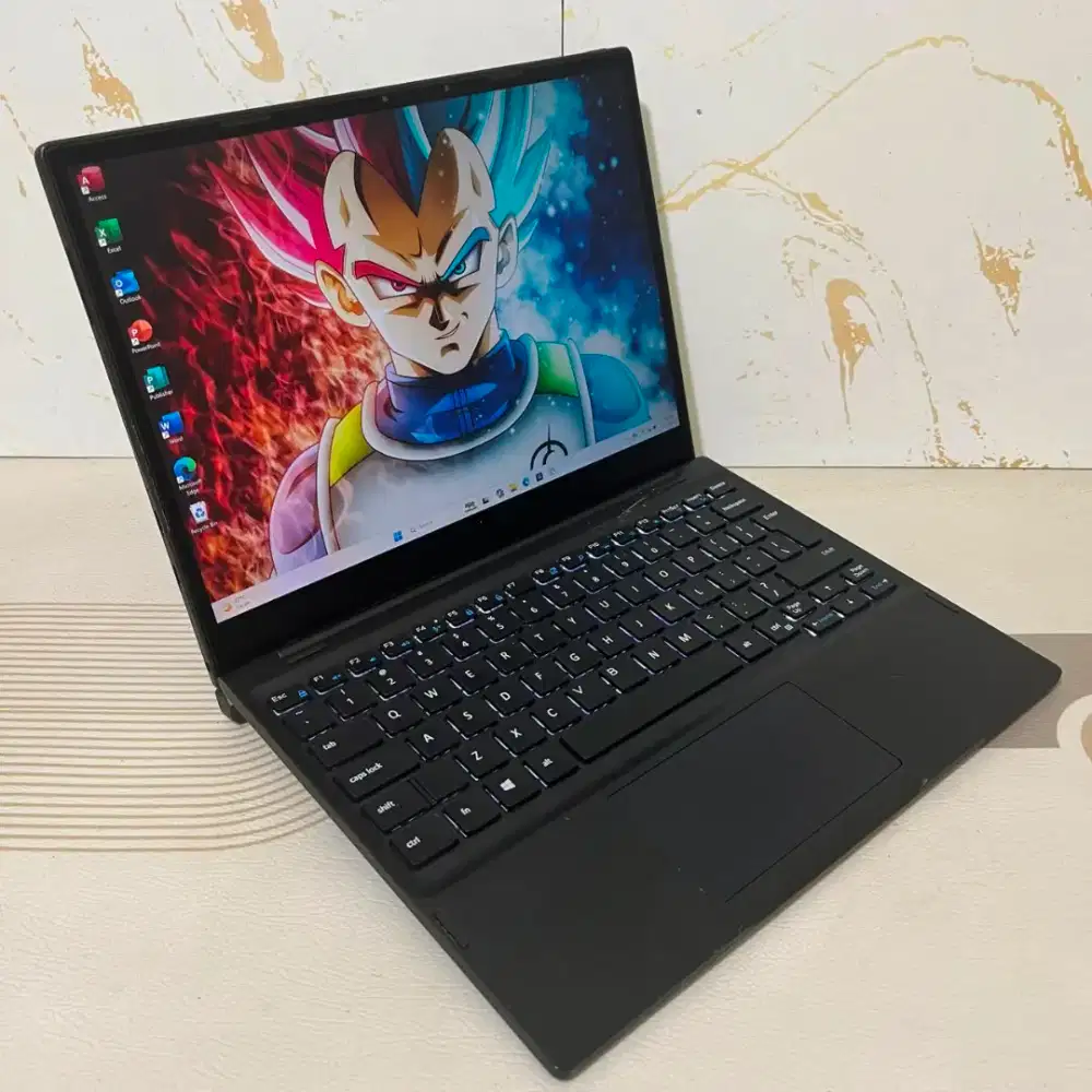 Dell Latitude 7285 2-in-1 (Detachable).