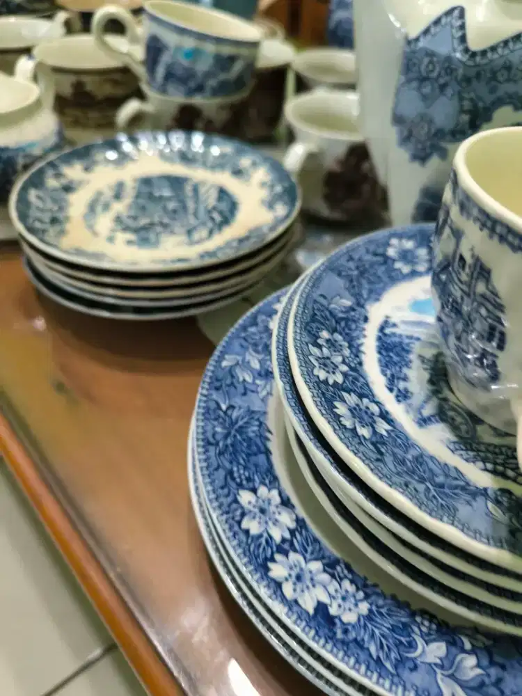 Tea set asli Eropa