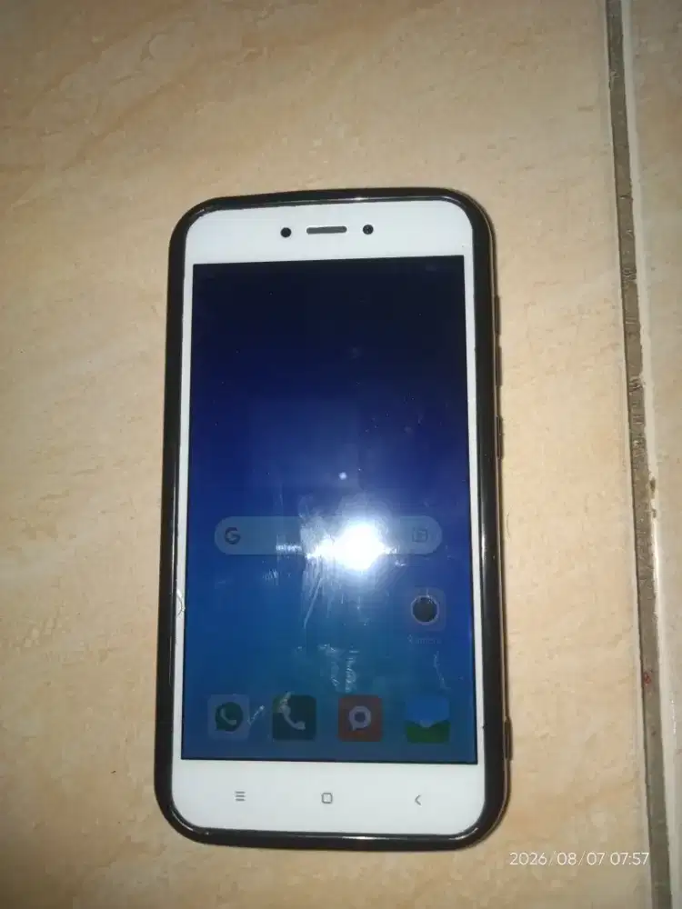 Xiaomi redmi 5a minus lcd retak