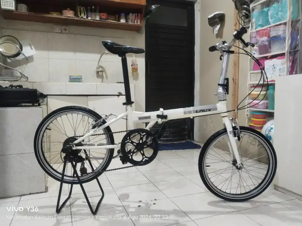Sepeda lipat laux escape