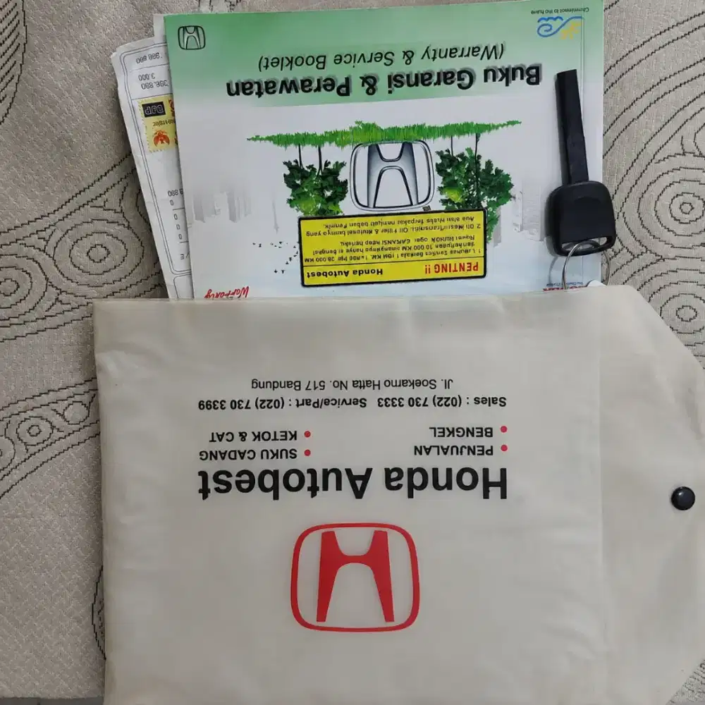 Buku Servis & Kunci cadangan Freed