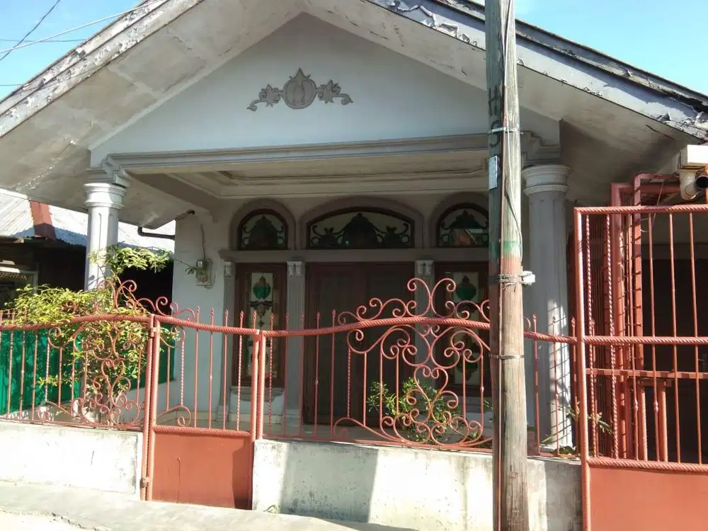 Dijual rumah lokasi strategis