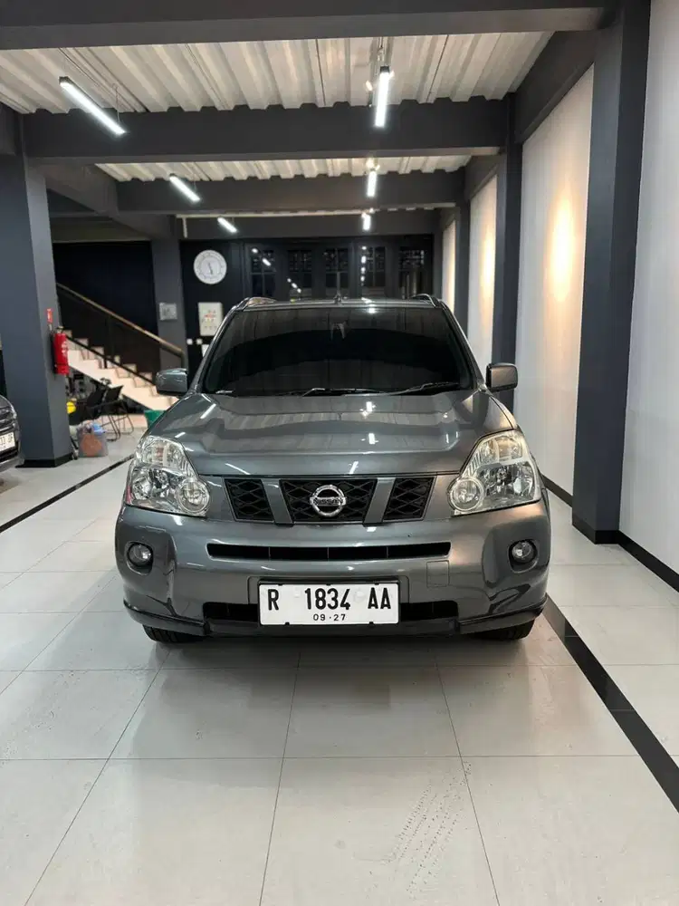 Nissan X-Trail 2010 simpanan interior rapi harum