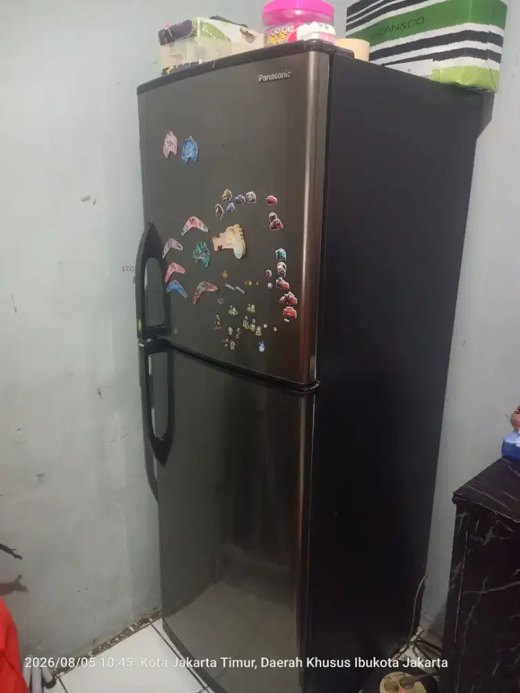 kulkas 2 pintu panasonic mahar aja kondisi normal dan dingin