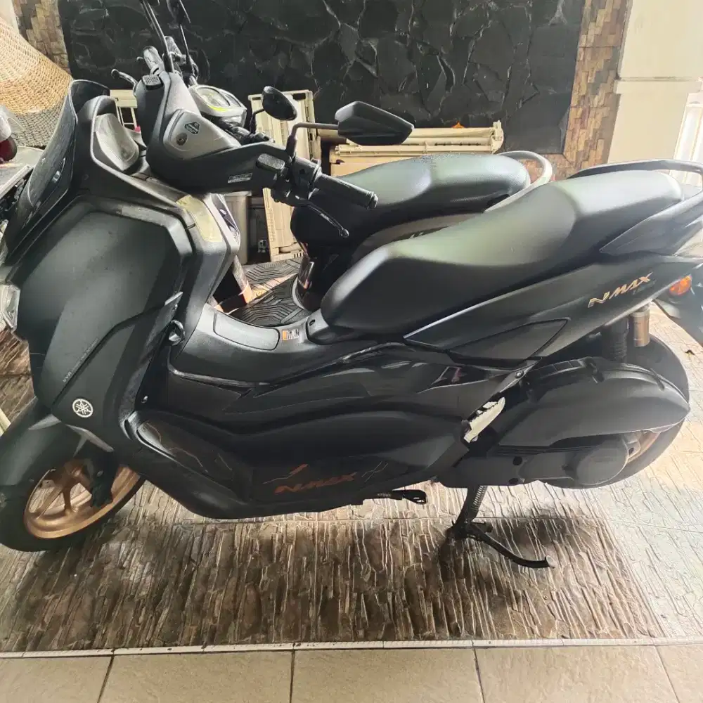 Nmax New Abs connected 2023 KM 15000