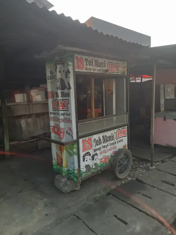 Dijual grobak es. Teh solo