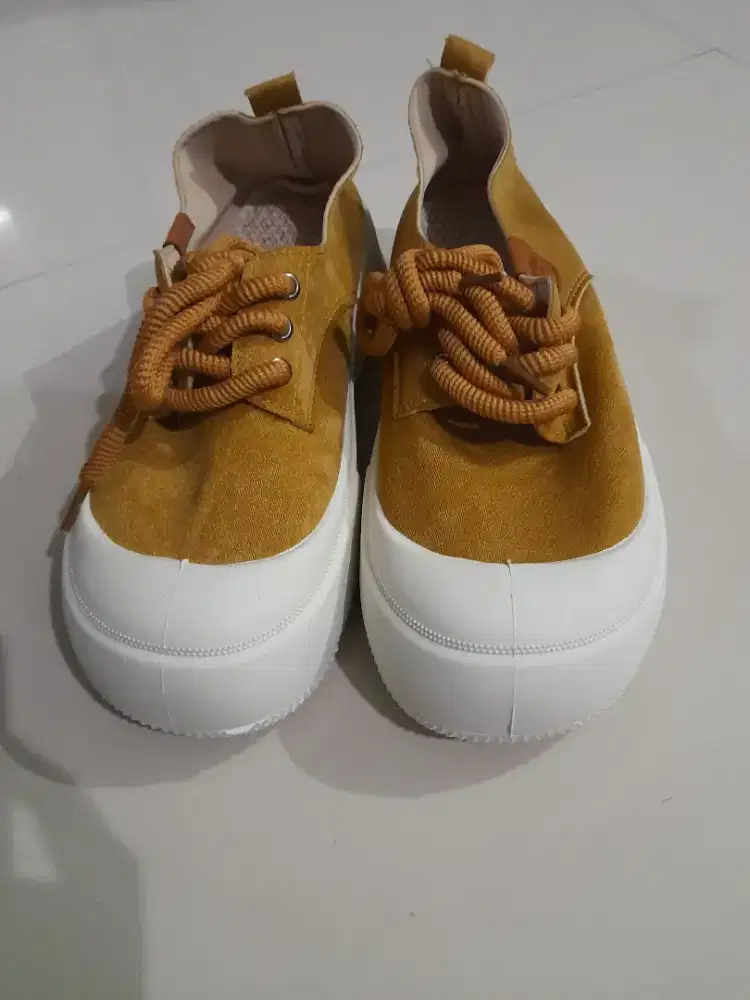 Dijual sepatu wanita