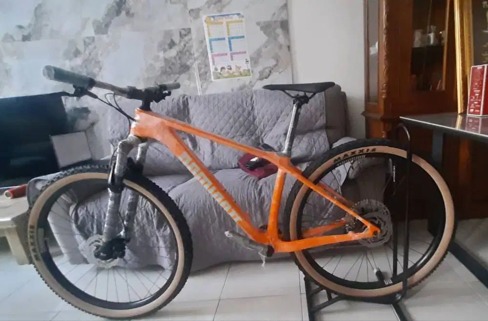 Dominate CXC Comp R ukuran M New Condition Old Series