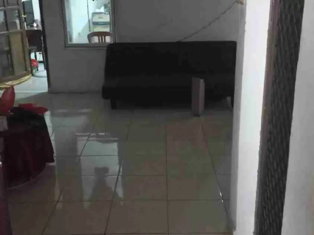 Disewakan Rumah 2 lantai Cempaka Putih Tengah Belakang Yarsi