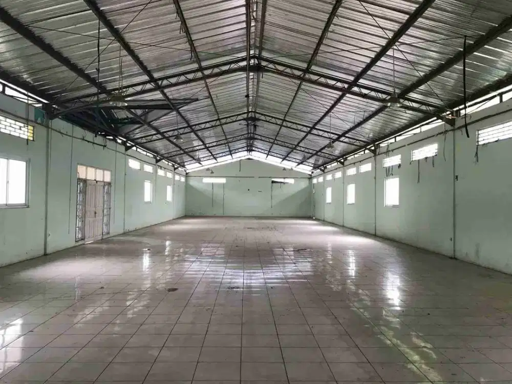 Disewakan Gudang Di Jalan Raya Rawa Buntu, Serpong, Tangerang Selatan