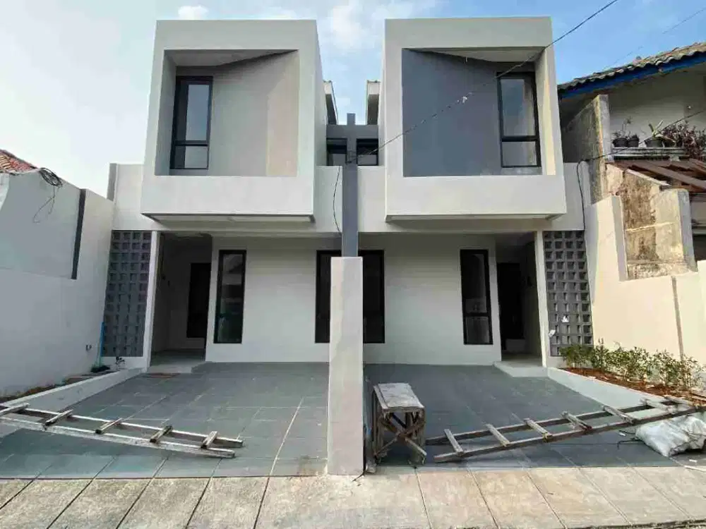 Rumah Baru Dalam Komplek Strategis Di Kayu Putih Jakarta Timur