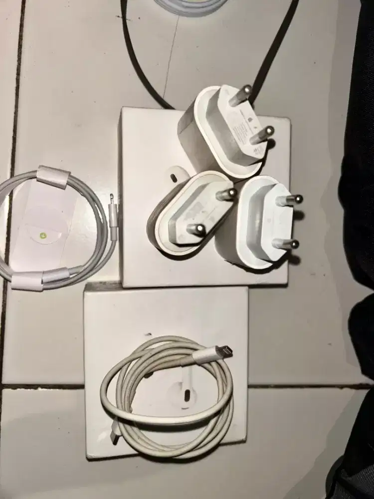 CHARGE IPHONE ORI 14 DAN 15