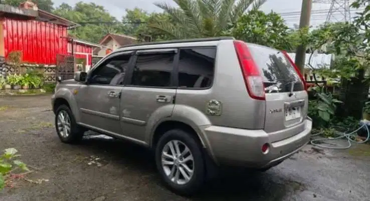 Nissan X-Trail 2005 Bensin