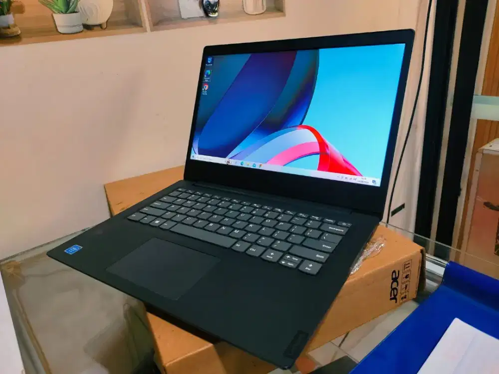 Laptop Lenovo Ideapad S145
Ram 4
Ssd 256 GB