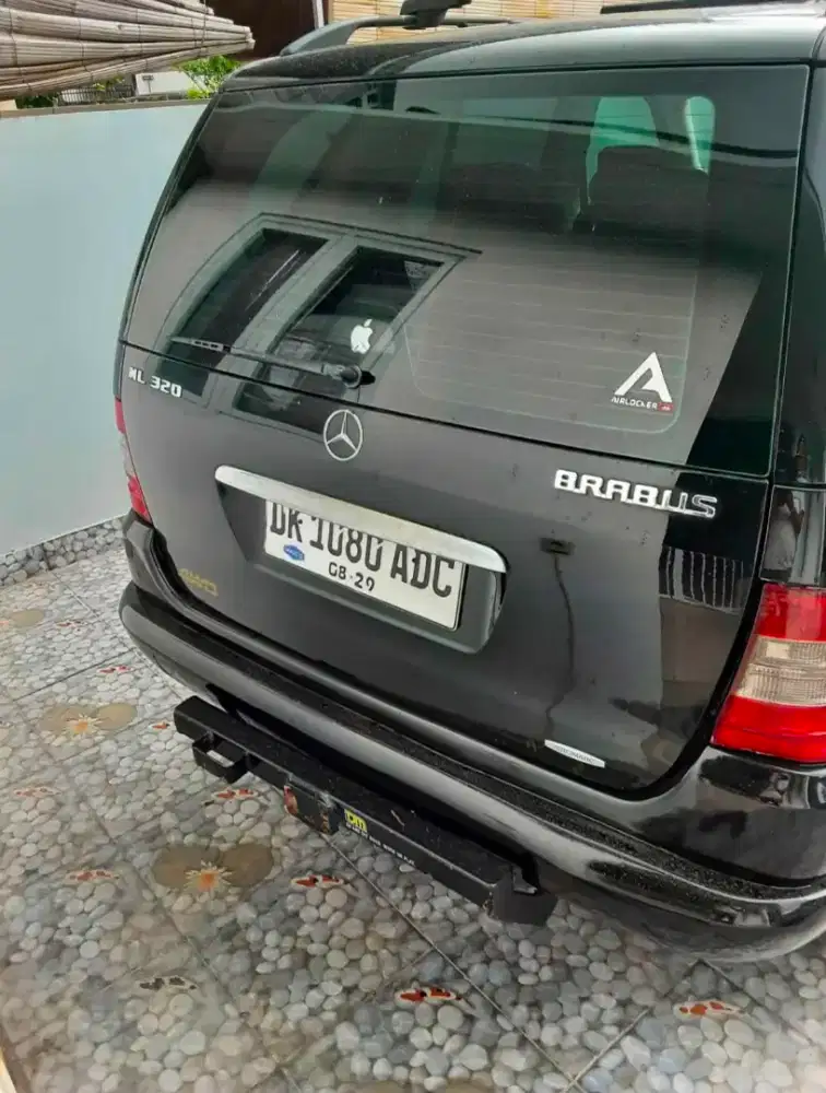 Mercedes Bens ML320 matic tahun 2000