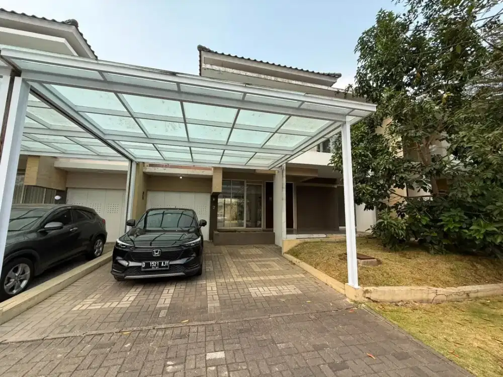 Rumah 2 Lantai Semi Furnish Cantik Terawat di Tejakancana Kota Baru
