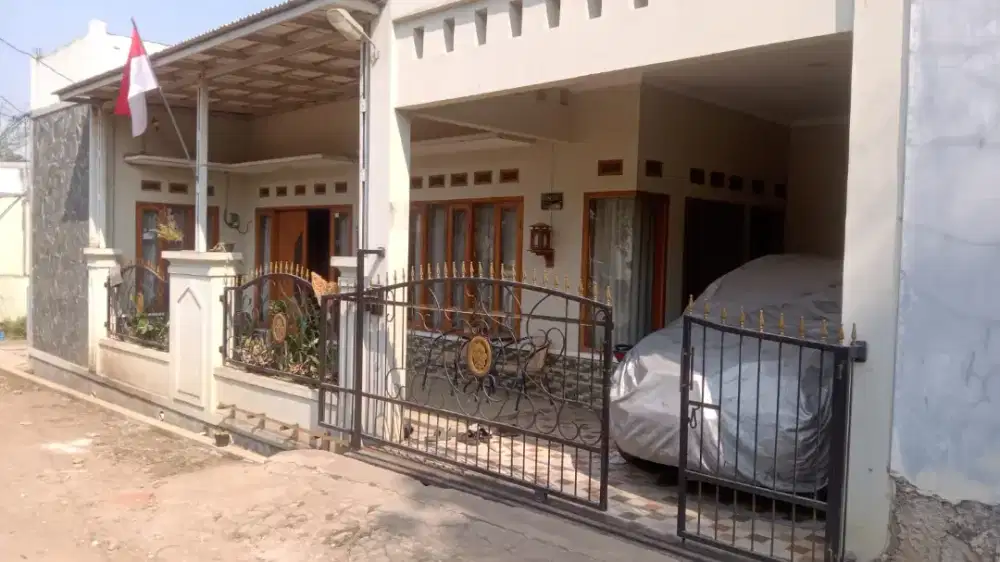 Jual Rumah 1 1/2 lantai