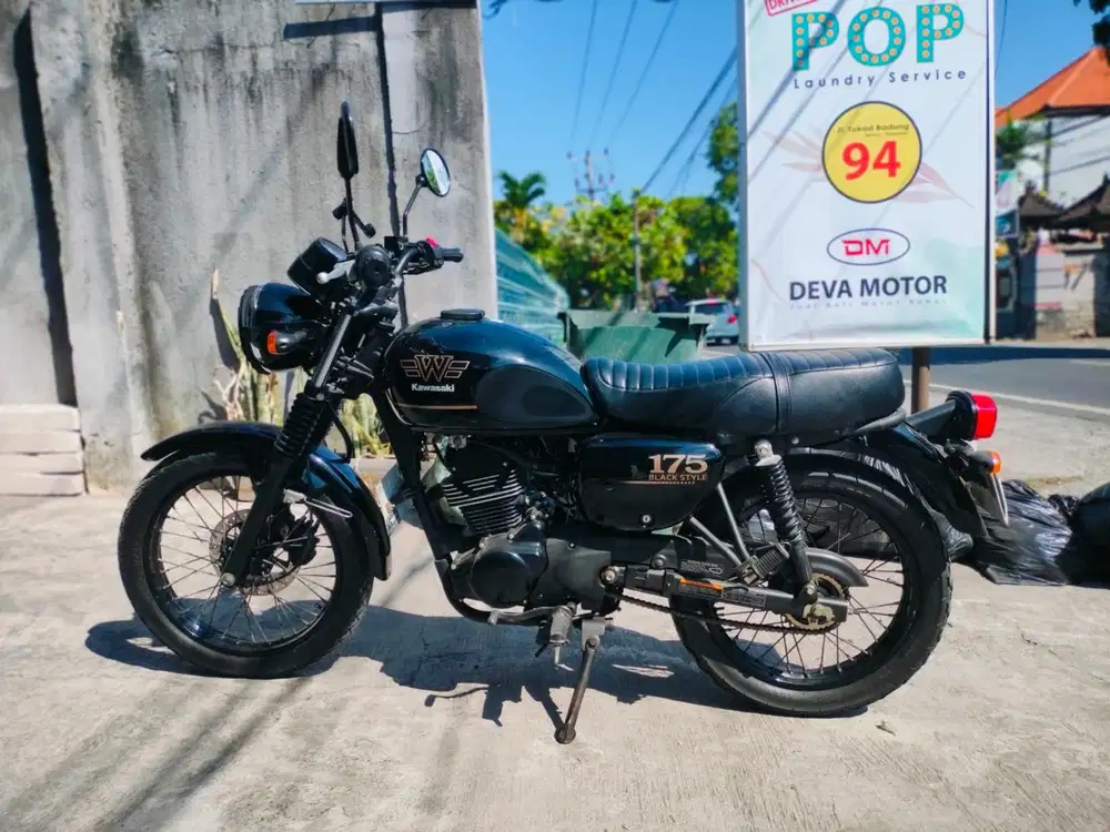 W175 th 2023 hitam SE Deva motor