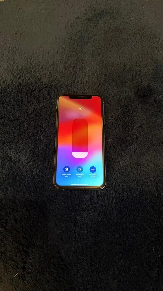 Iphone Xs Silver 64GB Hp charger Terdaftar