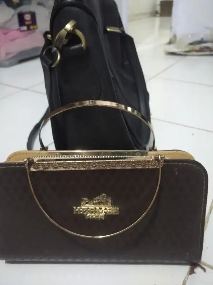 Tas wanita murah ada 2