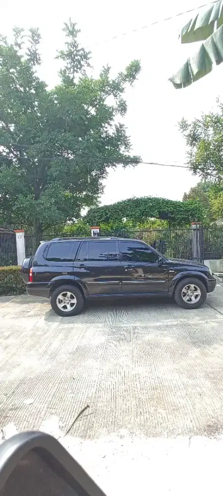 Suzuki grand escudo xl7, mesin v6