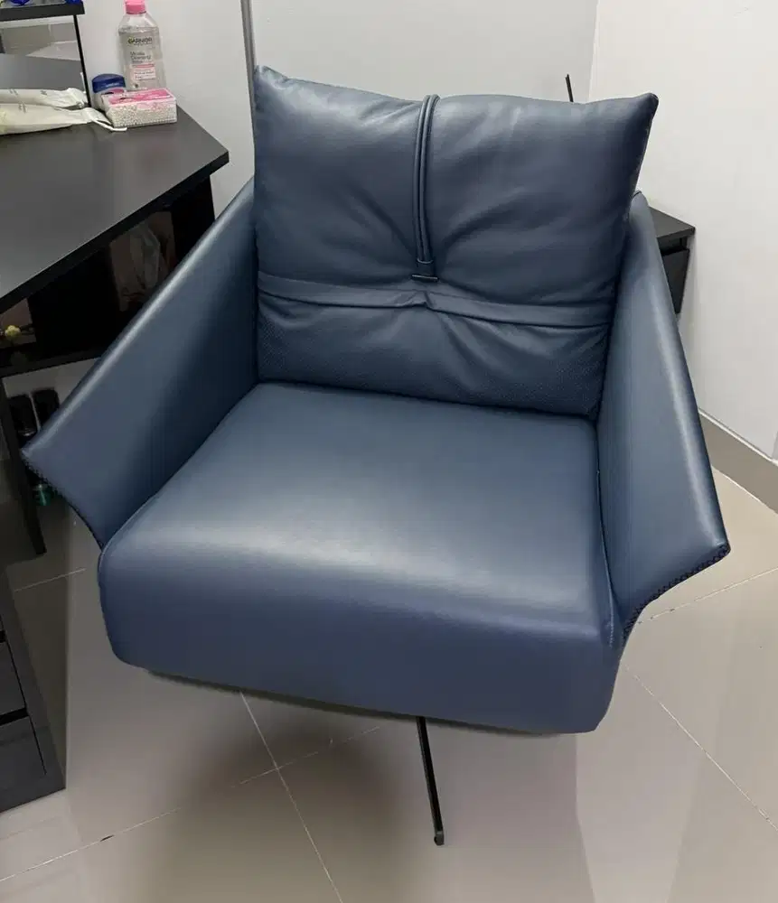 Armchair Argento Premium kursi sofa (seperti baru)