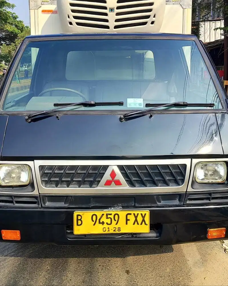 Dijual Mitsubishi L300 Box Frezer Tahun 2016
