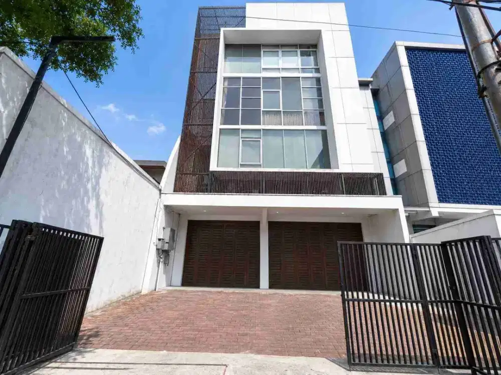 Disewakan Gedung di Gandaria, Lokasi Strategis, Akses Mudah