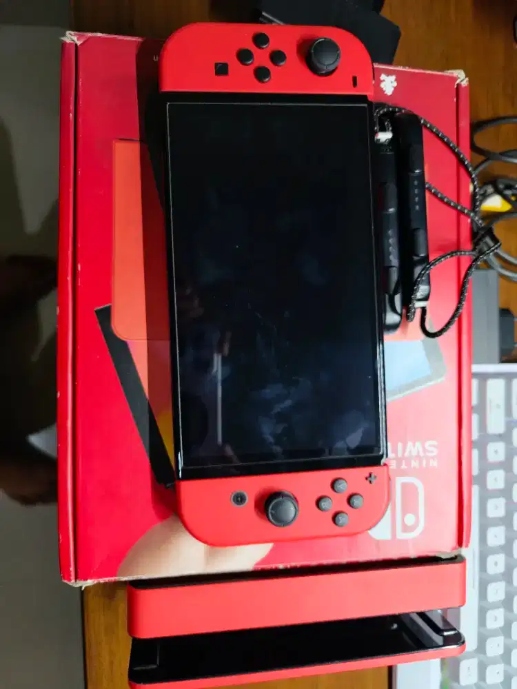Nintendo Switch OLED Mario Edition