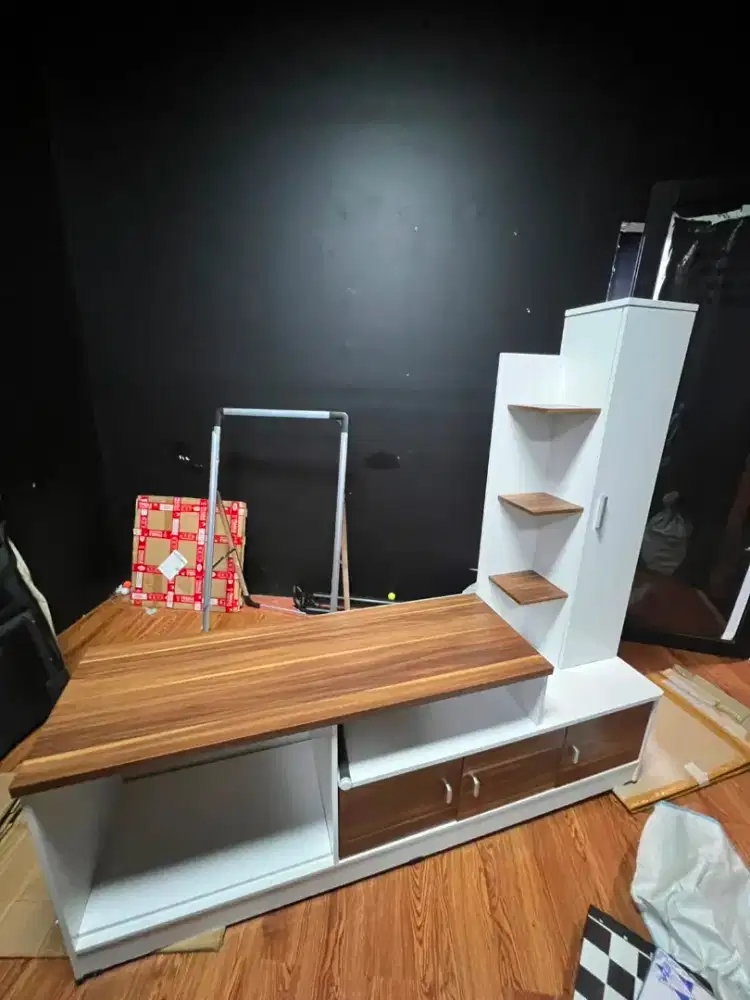 Rak buffet TV bekas kondisi bagus