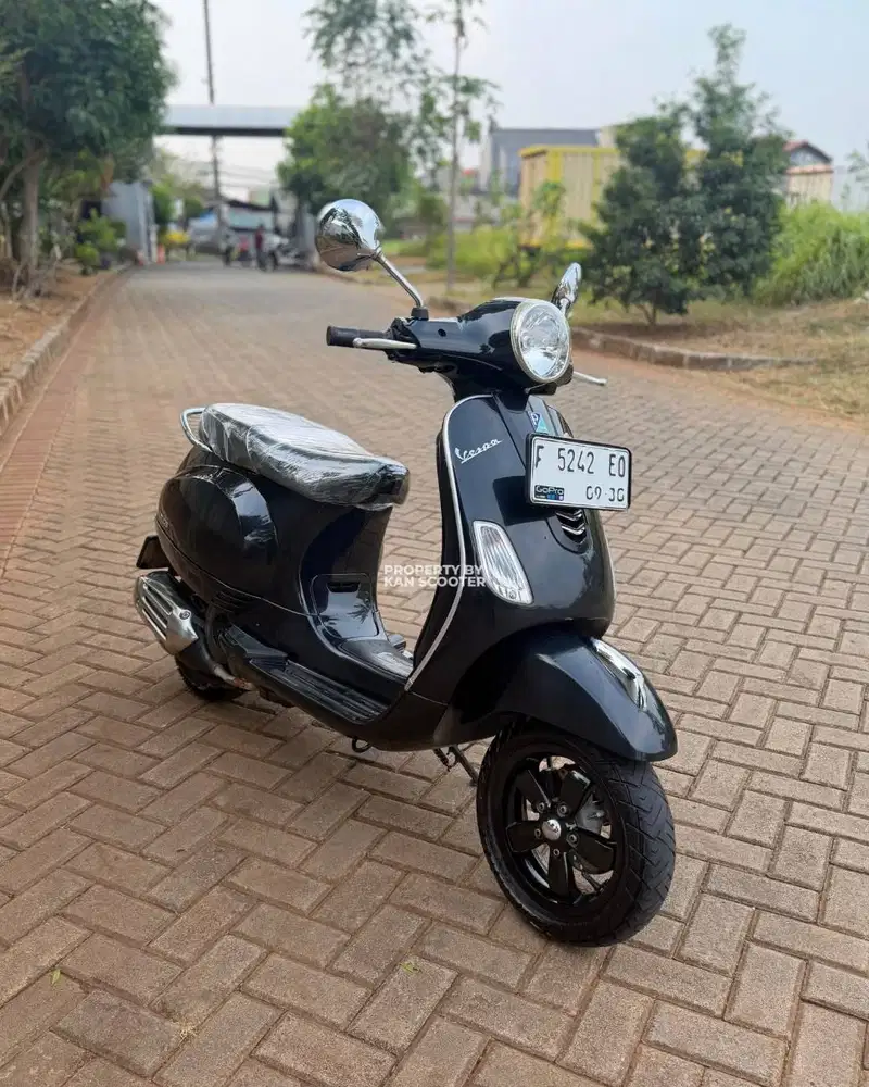 JUAL MURAH VESPA LX 125 iGET 2019 MULUS