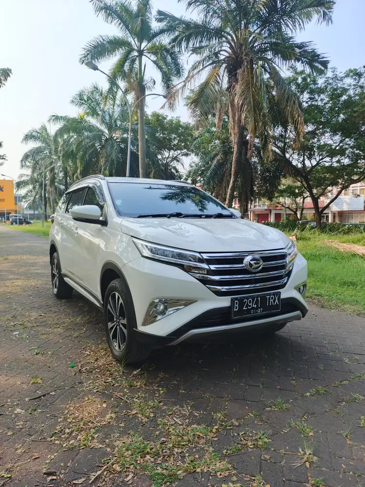 Daihatsu Terios R 1.5 Automatic 2021