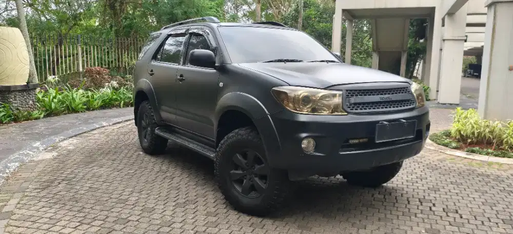 Fortuner G Lux 2008 at bensin km low