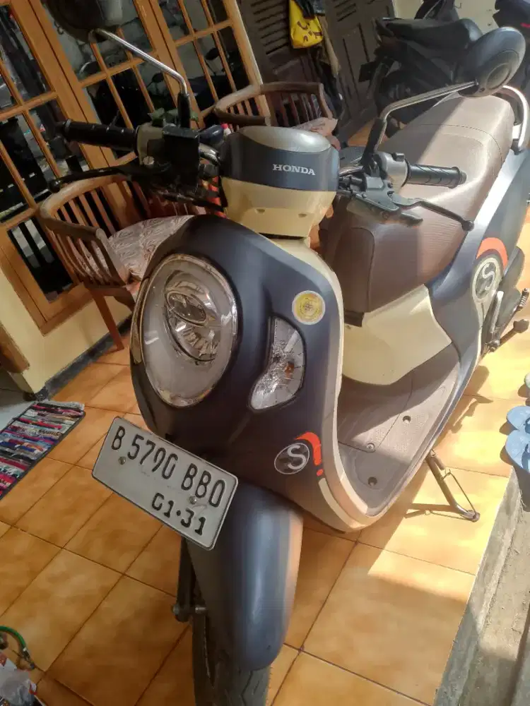 Honda scoopy 2018 Type tertinggi ISS