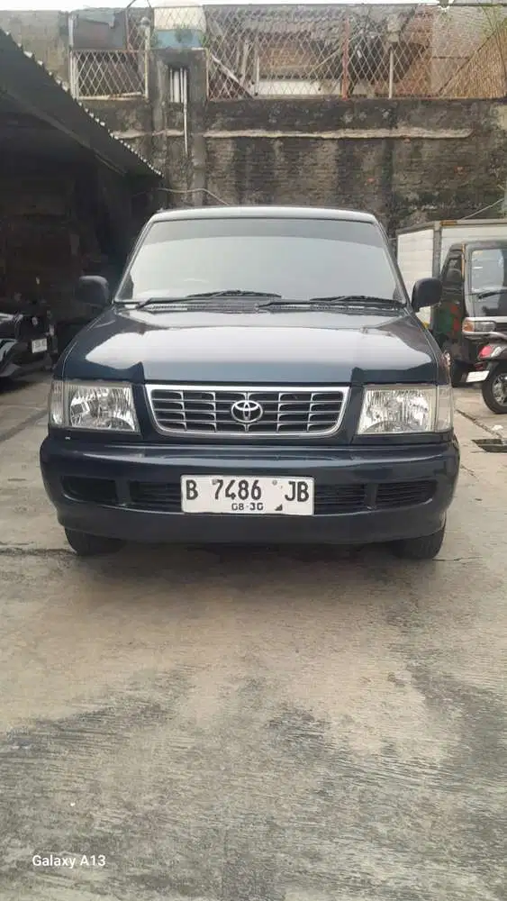 Toyota Kijang 2000 Bensin