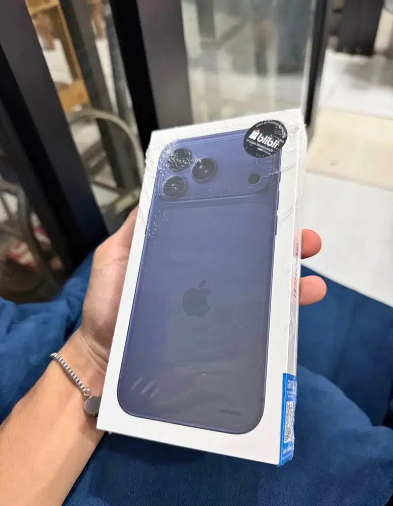 IPHONE 17 PRO MAX SEGEL