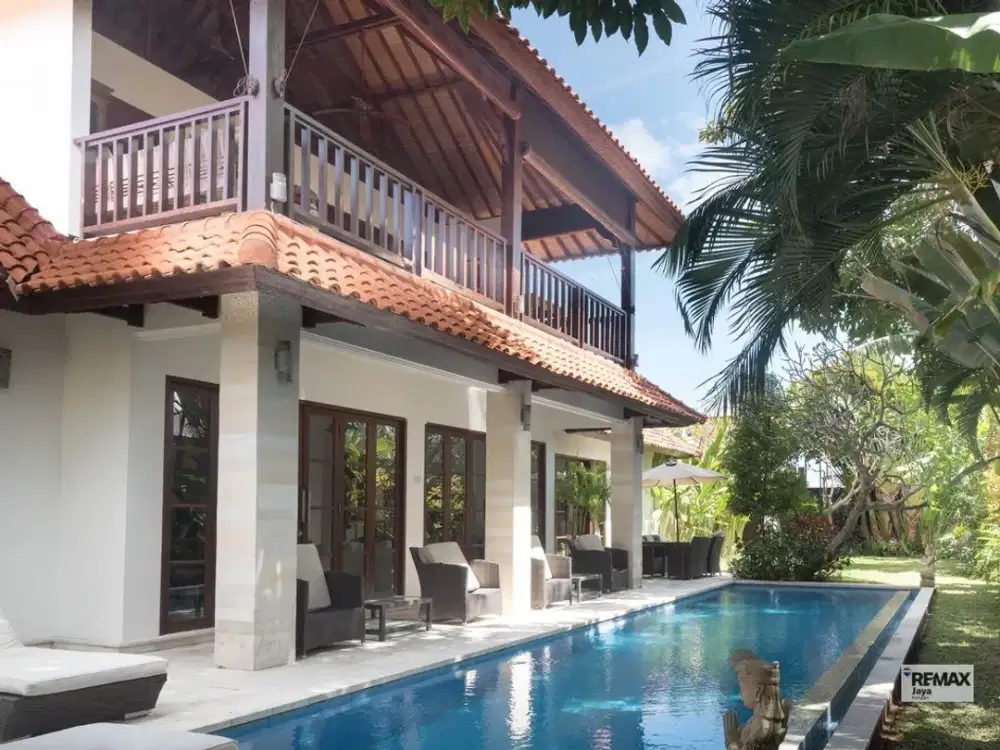 3Br Authentic Bali Style Villa With Lush Garden In Prime Umalas