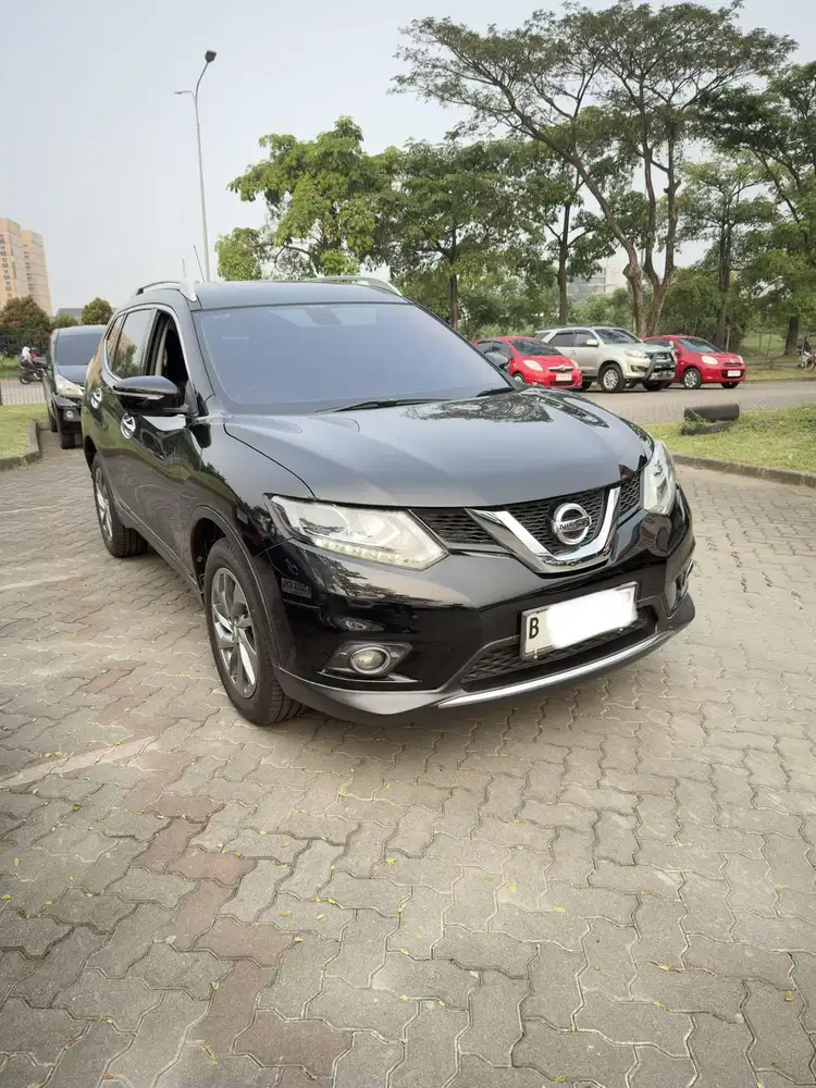 Xtrail T32 tahun 2016 Hitam Matic
