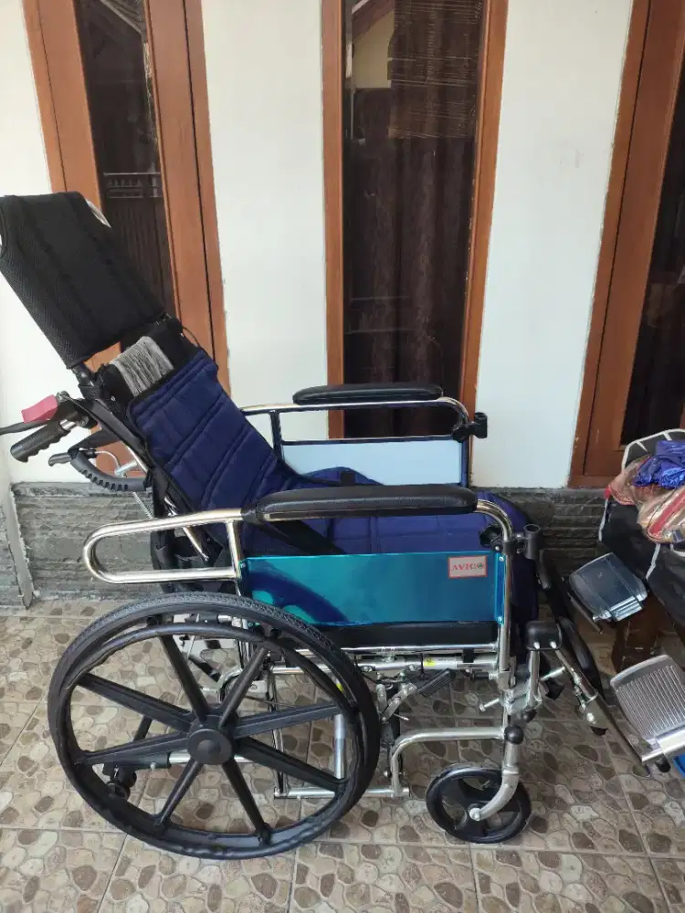 Dijual Cepat Kursi Roda Avico 5 fungsi (5 in 1)