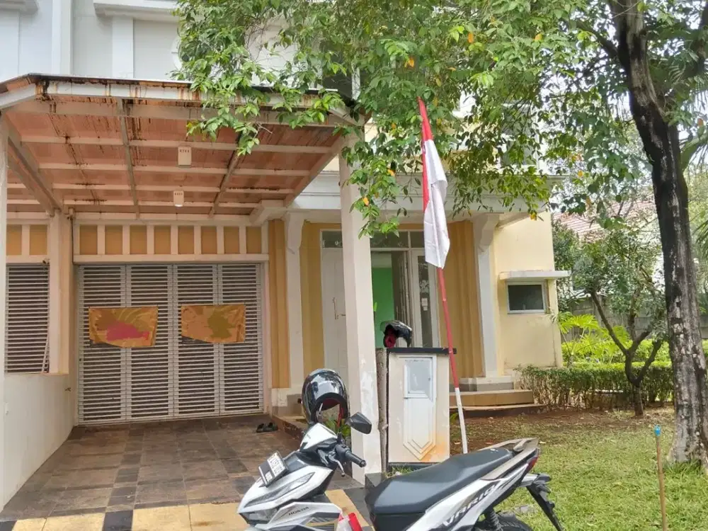 Dijual Rumah Hook di Cluster Vernonia, Summarecon Bekas