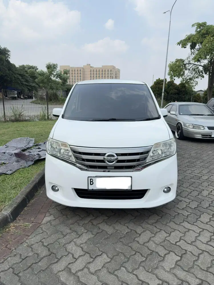 Nissan Serena X 2013 Automatic Putih Murah