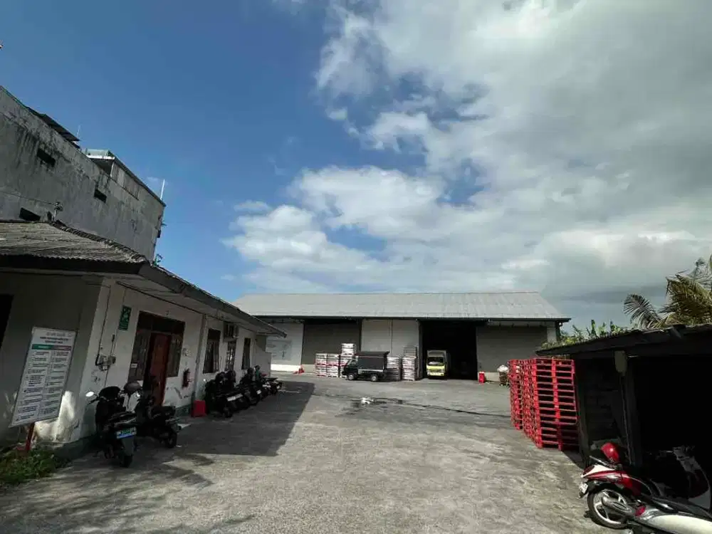 Di Sewakan Gudang Luas Lokasi Strategis Di denpasar utara jalan utama