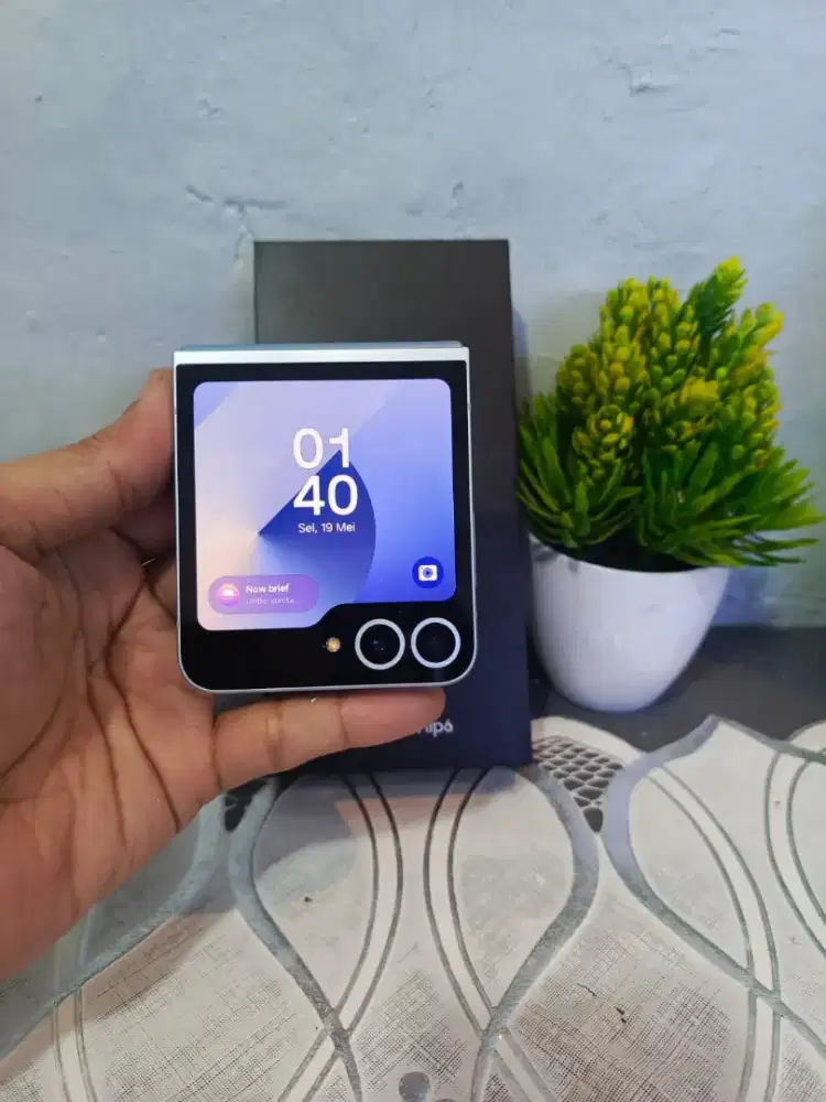 SAMSUNG Z FLIP 6 5G RAM 12/256GB ORIGINAL SEIN MULUS NORMAL FULLSHET