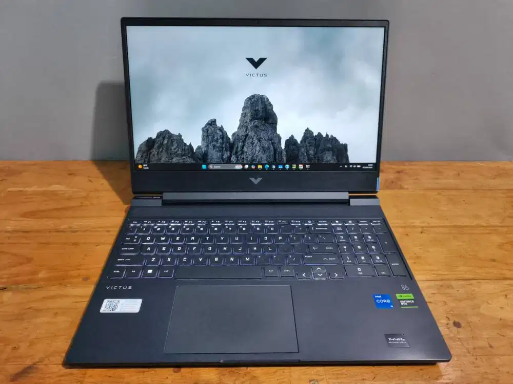 Victus 15-fa1666TX i5-12450H 16/512GB RTX 2050 4GB Januari 2027