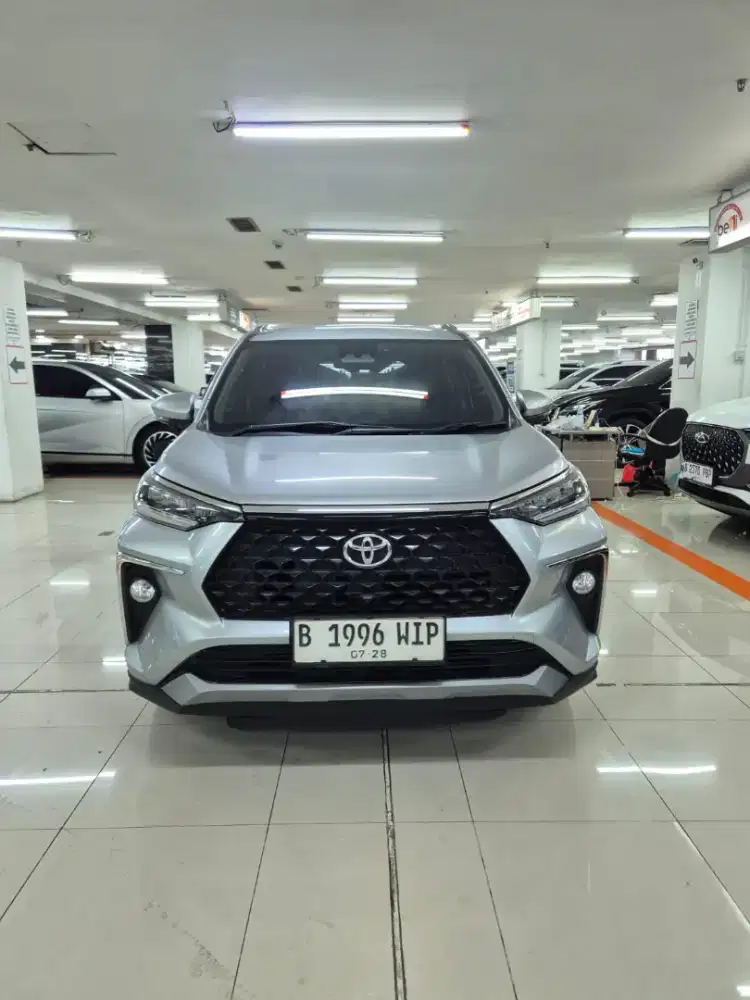 Toyota veloz Q tss 2023 km 19rb tgn 1 istimewa