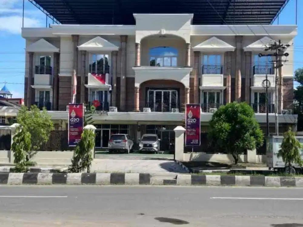 Di jual gedung Graha Achmad yani kota Sorong samping BNI